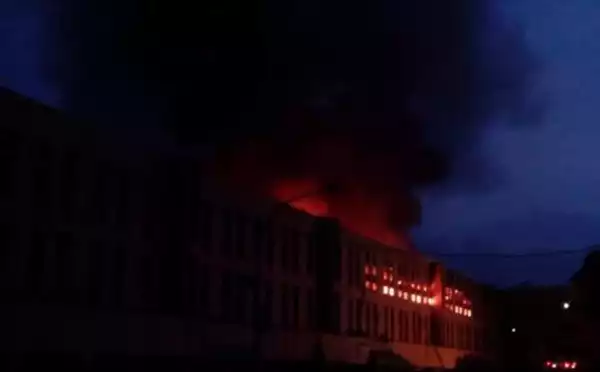 BREAKING: Fire engulfs female hostel at YABATECH